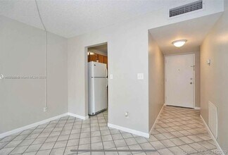 4147 NW 90th Ave in Coral Springs, FL - Building Photo - Building Photo