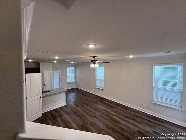 10326 Candlewood Wy in San Antonio, TX - Building Photo - Building Photo