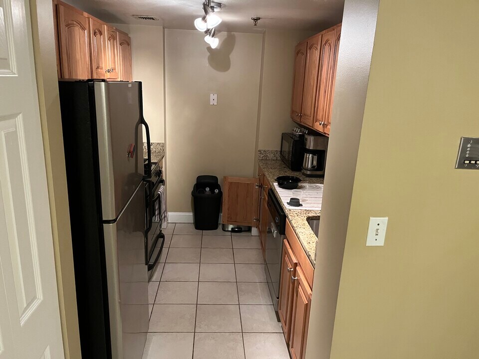 15 North Beacon St, Unit 503 in Boston, MA - Building Photo