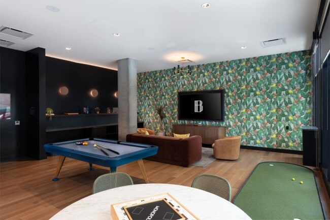 The Brady in San Francisco, CA - Building Photo - Building Photo