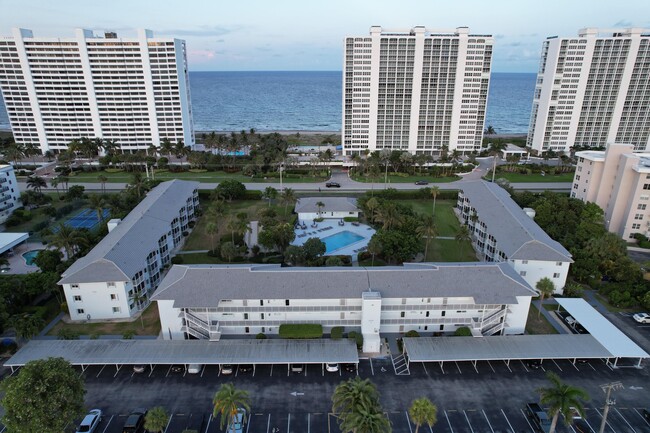 property at 2730 Banyan Rd