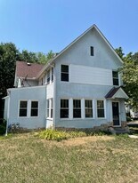 1854 Jackson St NE, Unit 1 Downstairs in Minneapolis, MN - Building Photo