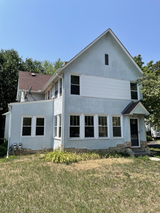 1854 Jackson St NE, Unit 2 Upstairs in Minneapolis, MN - Building Photo