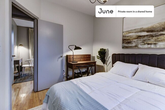Private bedroom in 4 bed/1 bath Home in New York, NY - Building Photo - Building Photo