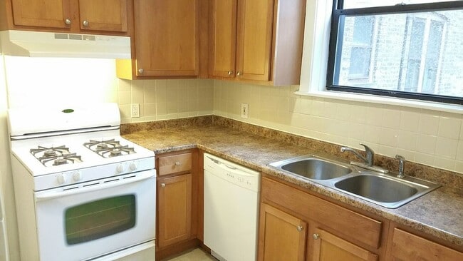 708 Seward St in Evanston, IL - Building Photo - Building Photo