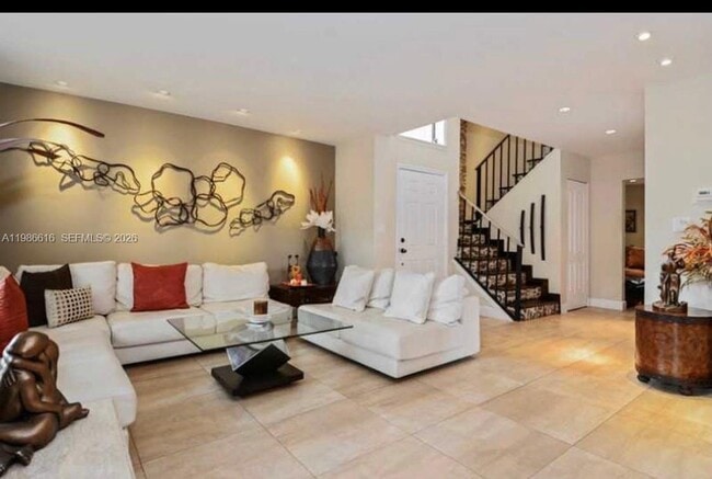 2991 Lakewood Ln in Hollywood, FL - Foto de edificio - Building Photo