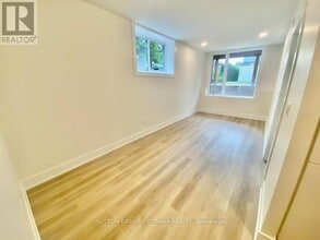 152B Columbus Ave in Ottawa, ON - Building Photo - Building Photo
