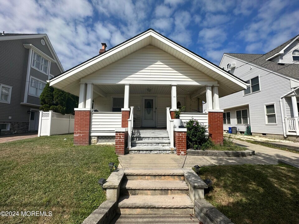 1705 A St in Belmar, NJ - Building Photo