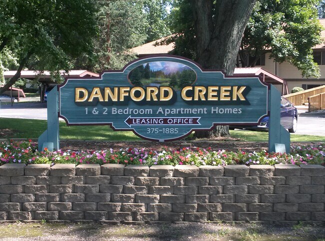 6081 Danford Creek Dr in Kalamazoo, MI - Building Photo - Building Photo