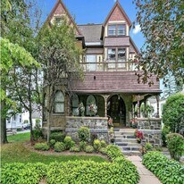 115 Union Ave, Unit R208