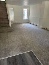 398 Valley Rd in Coatesville, PA - Building Photo - Building Photo