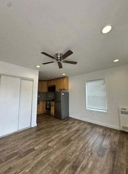 531 W 81st Street in Los Angeles, CA - Foto de edificio - Building Photo