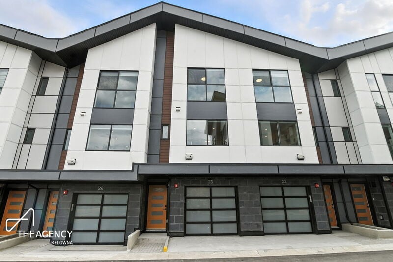 1980 Upper Sundance Dr in West Kelowna, BC - Building Photo