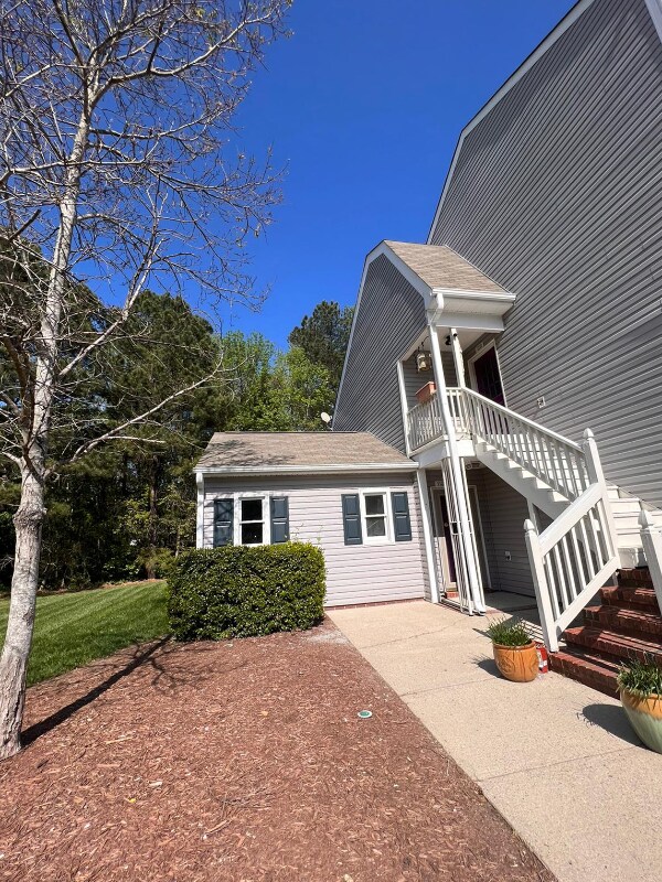 3324 Tarleton W in Durham, NC - Foto de edificio - Building Photo