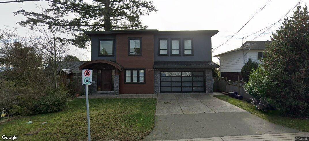 15764 Buena Vista Ave in White Rock, BC - Building Photo