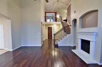 2911 Velero in Grand Prairie, TX - Building Photo - Building Photo