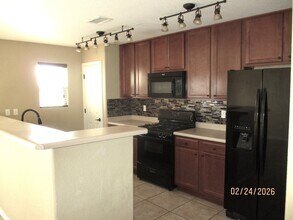 10832 Frazier Ln SW in Albuquerque, NM - Building Photo - Building Photo