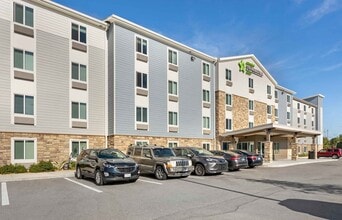 Furnished Studio-Orlando - Kissimmee in Kissimmee, FL - Foto de edificio - Building Photo