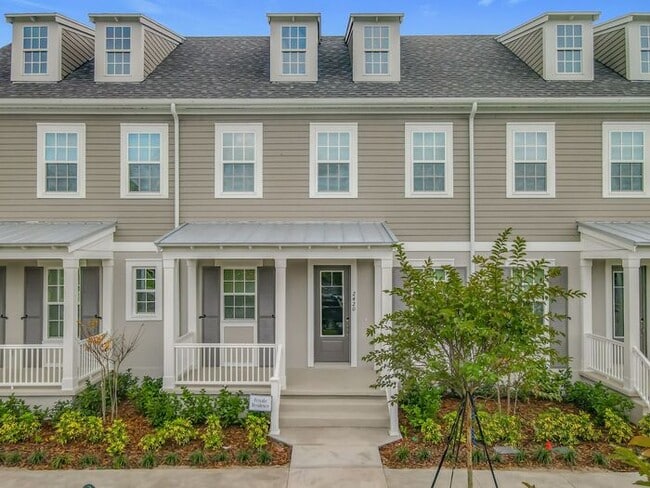 2420 Celebration Blvd in Kissimmee, FL - Building Photo - Building Photo