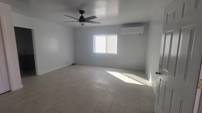 2801 El Berrendo Ave, Unit B in Bakersfield, CA - Building Photo - Building Photo