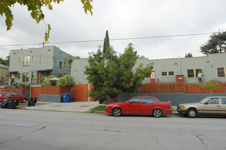 1501 Hoover St in Los Angeles, CA - Building Photo - Building Photo