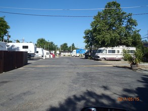 Acorn Mobile Village in Sacramento, CA - Building Photo - Other