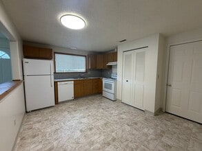 3039 Kane St in Klamath Falls, OR - Building Photo - Building Photo