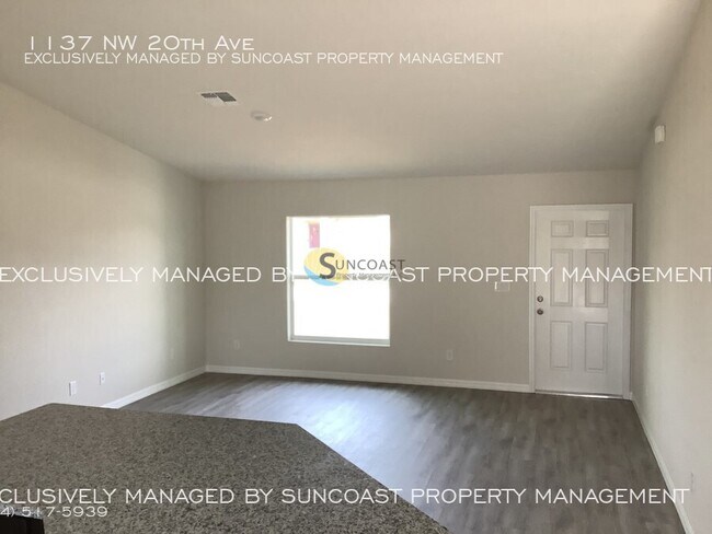 1137 NW 20th Ave in Cape Coral, FL - Building Photo - Building Photo