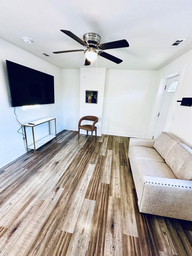 5 Norwood St in Greenville, SC - Building Photo - Building Photo