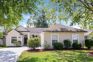3123 Olde Sutton Parke Dr in Orange Park, FL - Building Photo