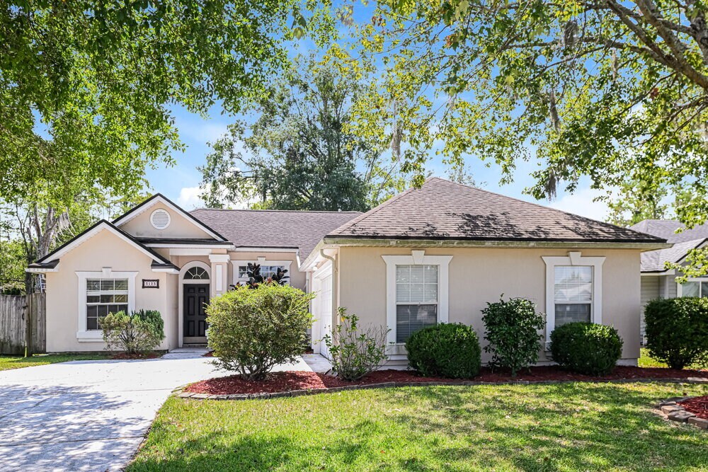 3123 Olde Sutton Parke Dr in Orange Park, FL - Building Photo
