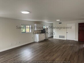 7364-7368 Broadway in Lemon Grove, CA - Building Photo - Building Photo