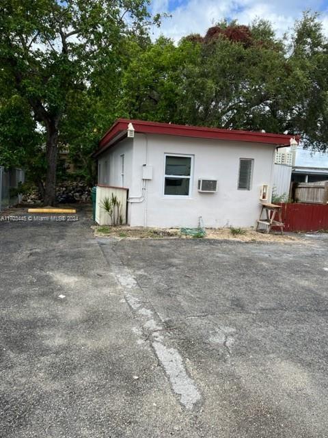 922 NW 2nd St in Miami, FL - Building Photo - Building Photo