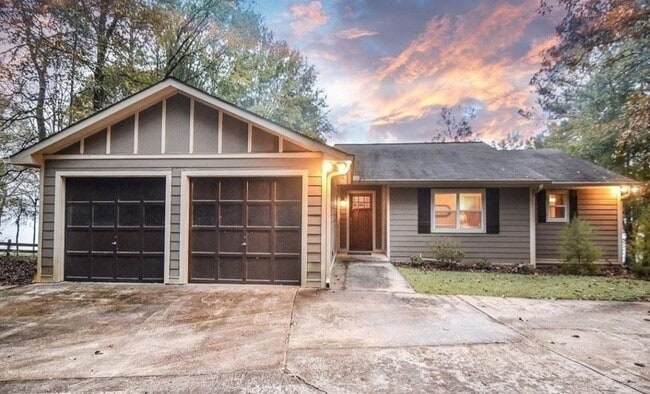 property at 1490 Parks Mill Dr