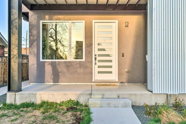 452 Inca St in Denver, CO - Foto de edificio - Building Photo