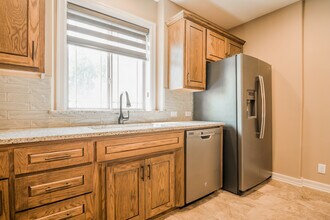 246 W Grant St, Unit 246 in Papillion, NE - Building Photo - Building Photo