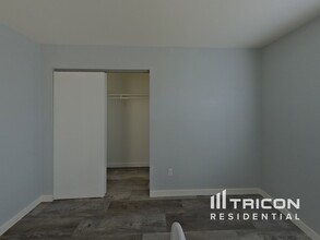 2200 S Mobile Way in Aurora, CO - Building Photo - Building Photo