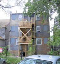 2046-2048 E 73rd St in Chicago, IL - Foto de edificio - Building Photo