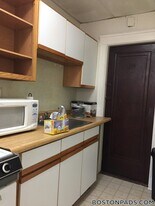 53 Fellsway W, Unit 4 in Medford, MA - Building Photo