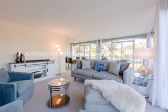 1106 Shelter Bay Ave in Mill Valley, CA - Building Photo - Building Photo
