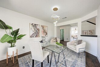 801 Black Isle Dr in Pflugerville, TX - Building Photo - Building Photo