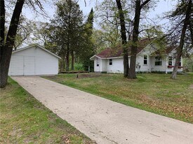 4362 Green Gables Rd NW in Brainerd, MN - Building Photo