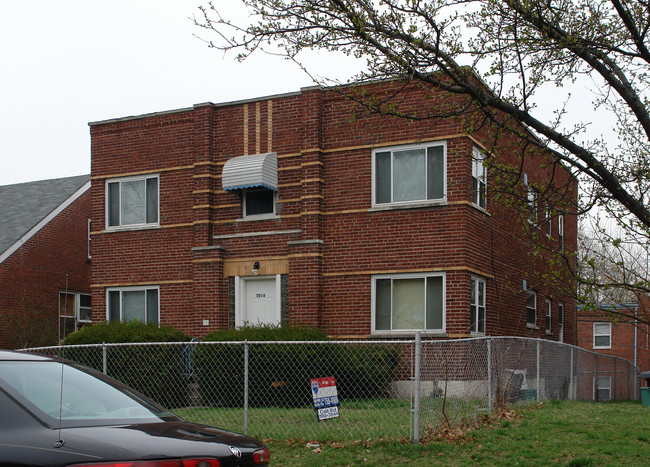 5016 Newfield Ave in Cincinnati, OH - Foto de edificio - Building Photo