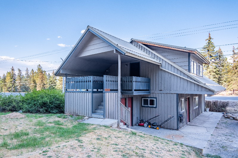33976 U.S. Hwy 2 W-Unit -33976 in Libby, MT - Building Photo