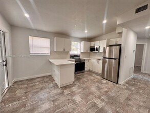 3501 SW 41st St in Hollywood, FL - Building Photo - Building Photo