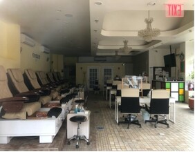 475 Driggs Ave in Brooklyn, NY - Building Photo - Building Photo