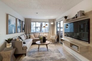 Alvista Trailside in Englewood, CO - Building Photo