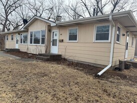 448 2nd Avenue D in Silvis, IL - Building Photo