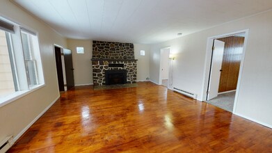 632 1st Ave E in Columbia Falls, MT - Building Photo - Building Photo