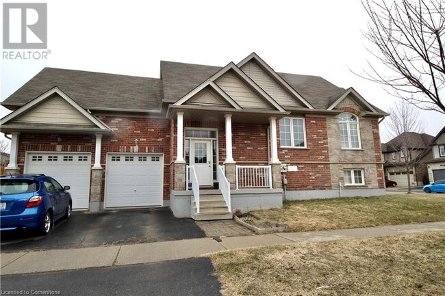 160 Sophia Crescent in Kitchener, ON - Building Photo - Building Photo
